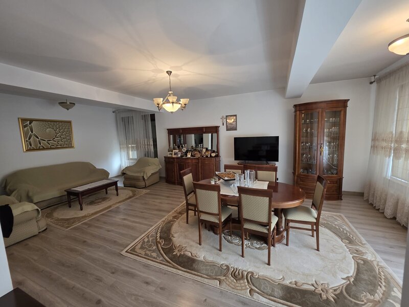 Pipera, vila individuala 220mp, teren 723 mp.